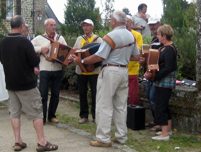 2010-08-20 07 Plouay Musique a Ploerdut.JPG